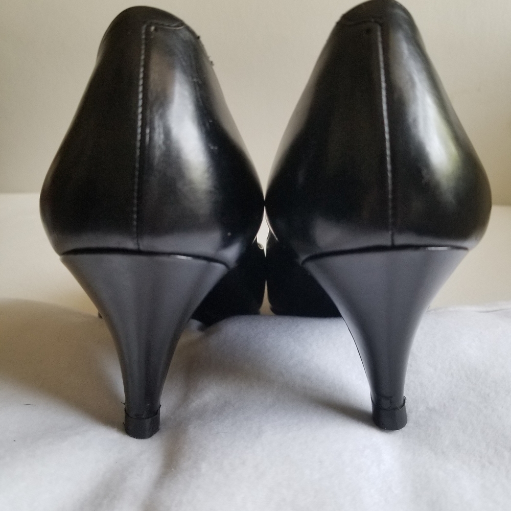 YSL pumps - Picture 5 of 12